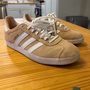 Adidas Gazelle Women’s Beige and White Sneakers